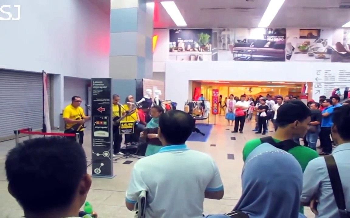 Pang Yau - Caliph Buskers @ Avenue K