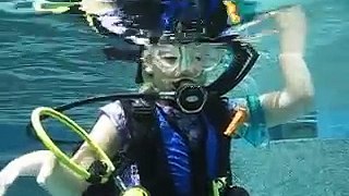 Michelle's First Scuba Dive