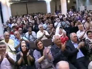 بیداد (امیرحسین خوشنویسان)؛ گیرم گلاب ناب شما اصل قمصر است؛ اما چه سود؟ حاصل گلهای پرپر است