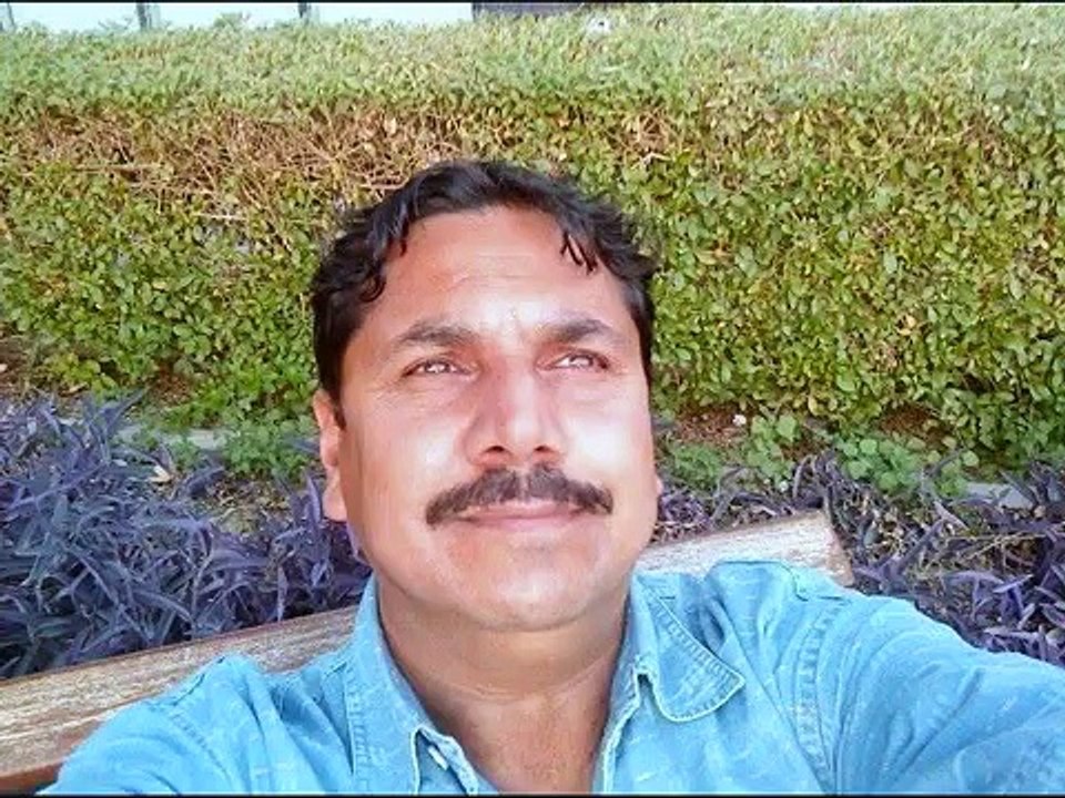 Woh Beete Din Yaad Hain - Purana Mandir msn
