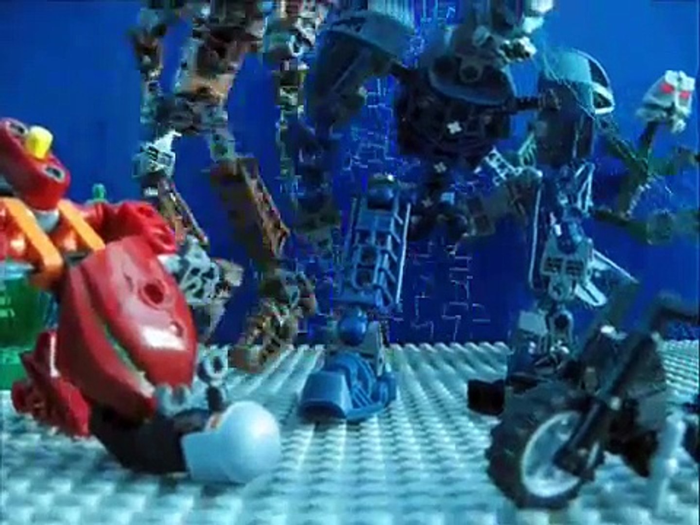 LEGO Transformers Dark of the Moon Trailer 3 - video Dailymotion