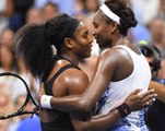 Serena Williams Holds Off Her Sister Venus, Continuing Bid for Grand Slam