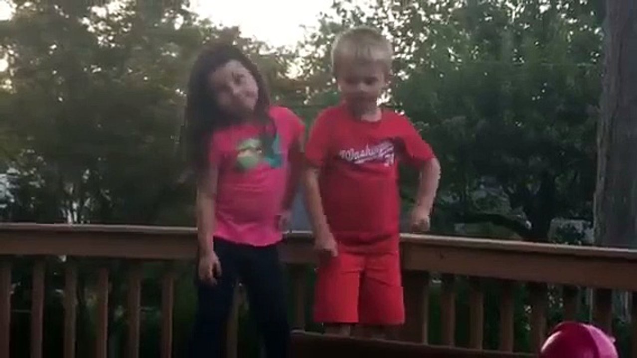 20150907 uptown kids dancing