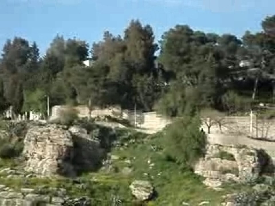 Le Monument Mort