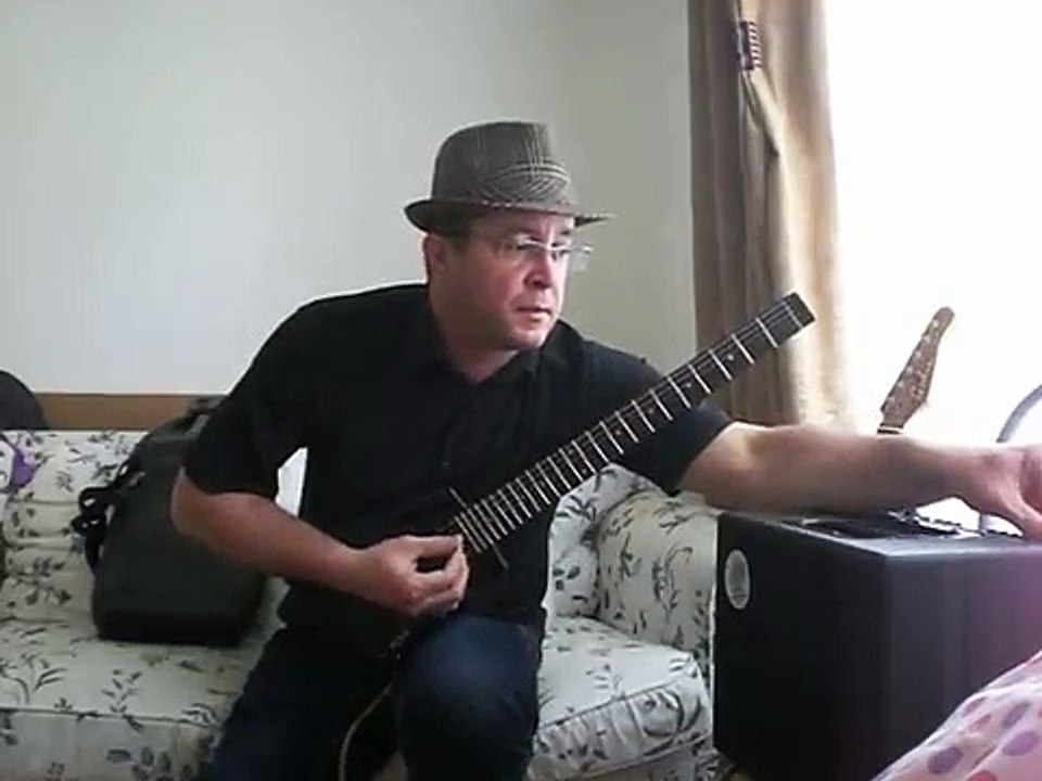 Hohner G3T Headless Travel guitar for sale