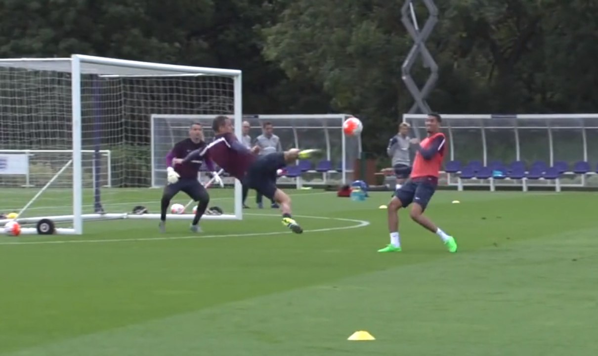 Sublime Phil Jagielka Volley