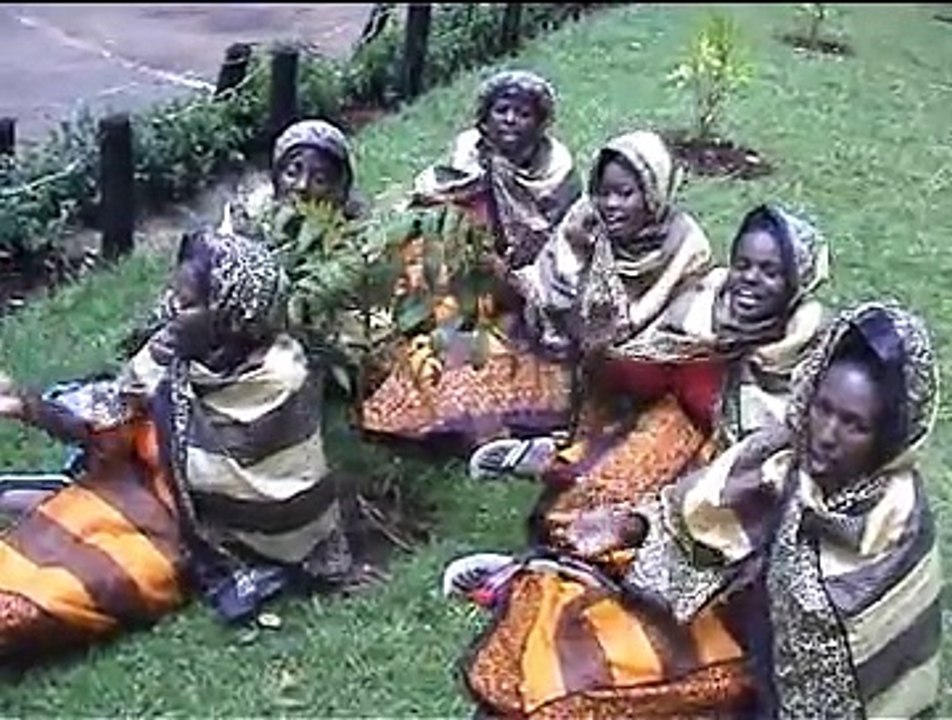 THIKA CATHOLIC CHOIR - MWOKOZI BWANA AMEZALIWA