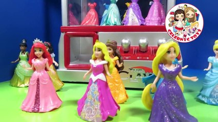 New Magiclip CLAW Machine Disney Princess dresses Ariel Aurora Rapunzel Fashions
