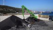 SENNEBOGEN - Port Handling: Balancer 880 EQ at coal loading with clamshell grab in Izmir, Turkey