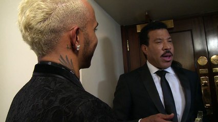 Lionel Richie teaches Lewis Hamilton the three chord trick