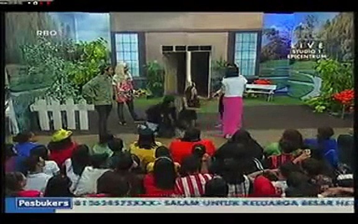 Raffi Ahmad Peluk Jessica Iskandar, Olga Cemburu @Pesbukers 24 November 2013