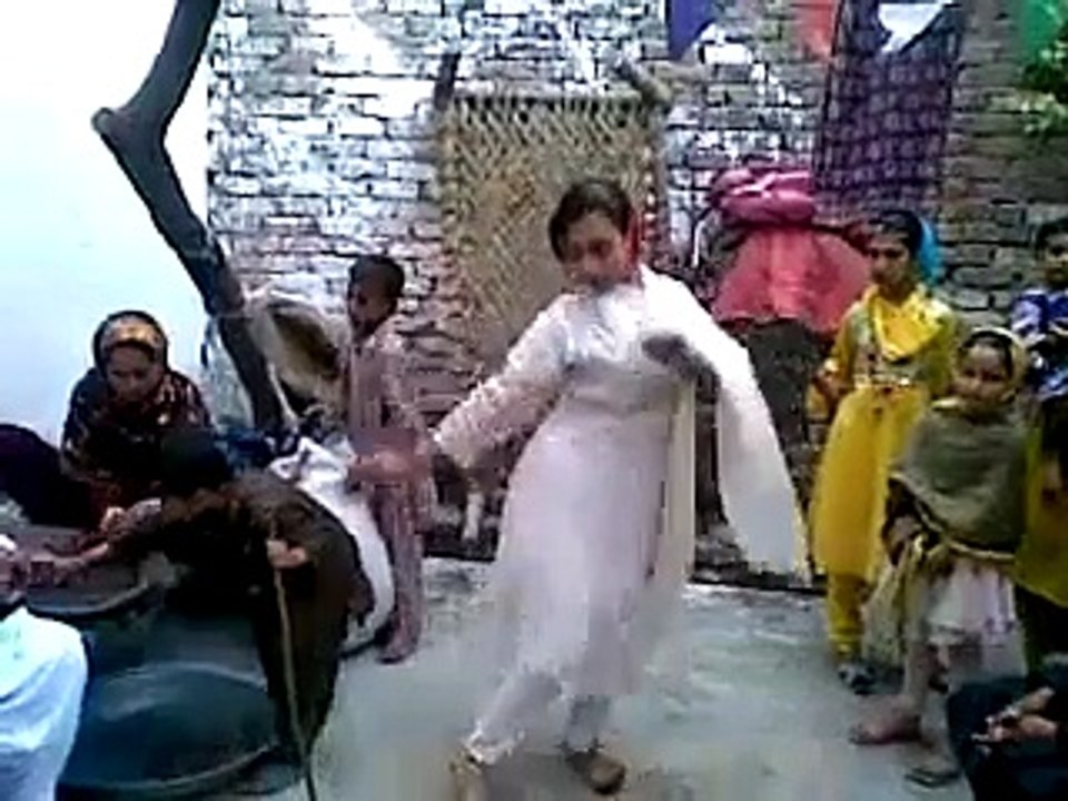 Desi Girls  dance 2015 (6)