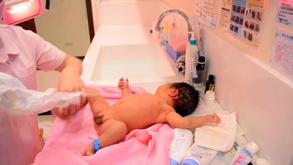 如何幫寶寶洗澡