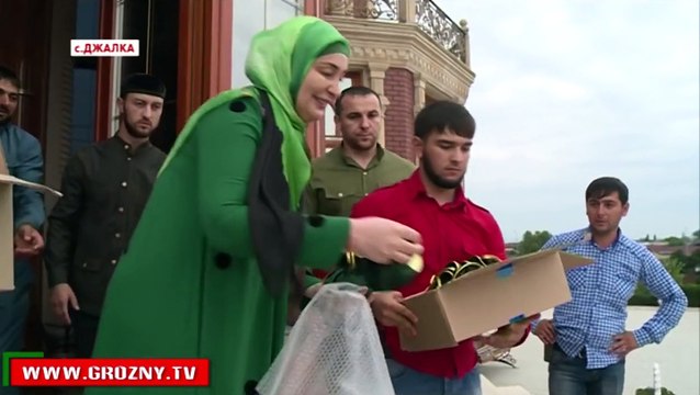 Рамзан Кадыров поздравил семью Адама Делимханова с окончанием священного месяца