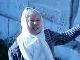 Ankara Kalesi'nden ilginc bir teyze