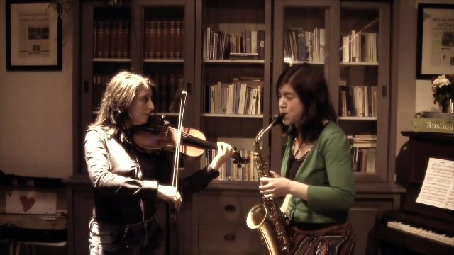 VIOLINNA and BERA (violin + sax. improvisation) at Mr.Bean Cafe Amsterdam