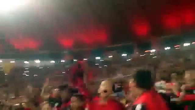 Paolo Guerrero es portada exclusiva del PES 2016 para hinchas de Flamengo