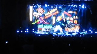 Animal by Def Leppard  (Live in Phoenix, AZ)