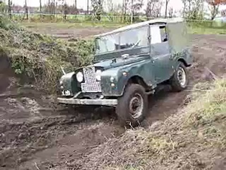 Land Rover Series 1 80" offroad