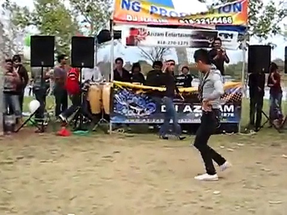 رقص در پارک ایرانی‌ ها