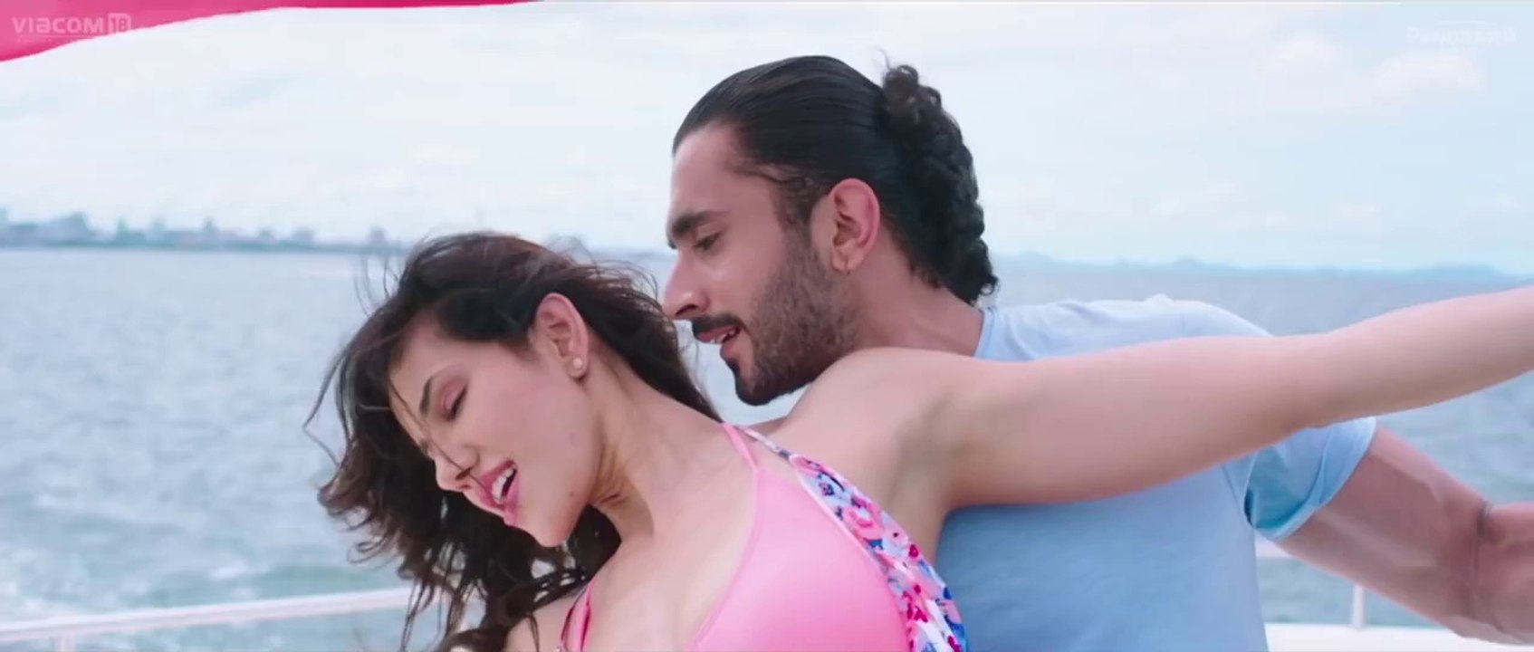 Pyaar Ka Punchnama 2 - Official Trailer - Releasing 16th October 2015