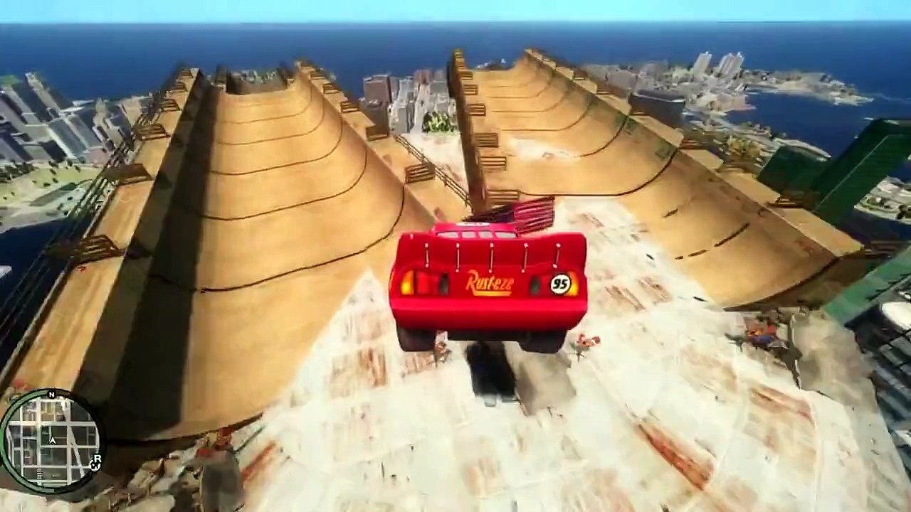 Lightning McQueen JUMP FOU !!! Disney Pixar Cars