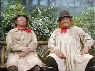 Two Ronnies - Yokels
