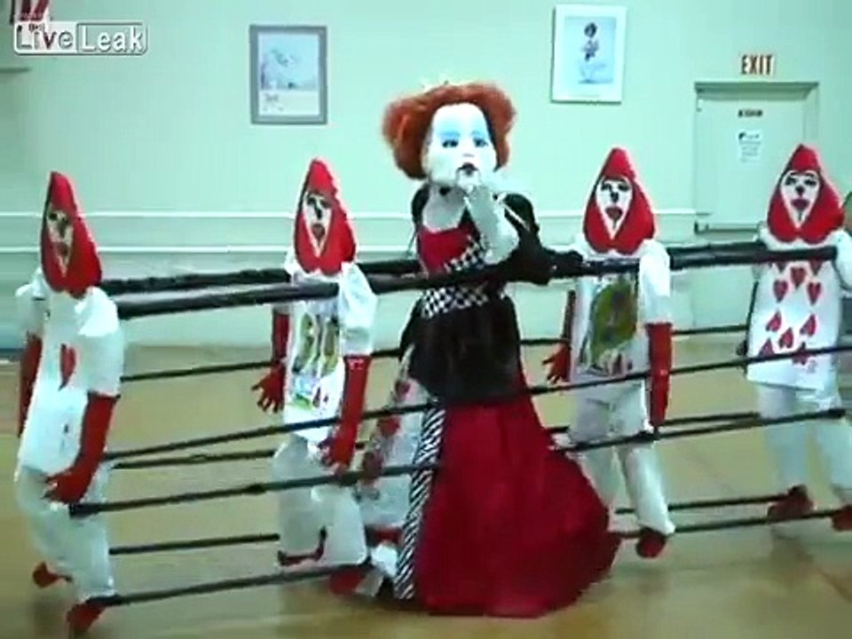LiveLeak - Dancing Queen of Hearts