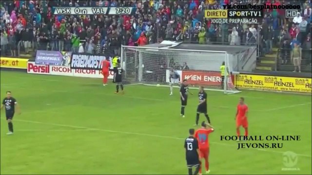 Атаки ''Валенсии'' по центру