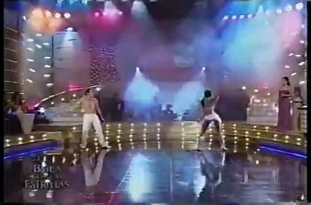 BAILA CON LAS ESTRELLAS Ismael La Rosa ("Mueve la Pompa")