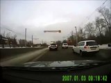 DASH CAM HD ICY ROAD SPEEDING Car Looses control Car Collision on a Slippery Road
