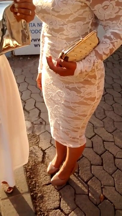 Mamacita riquisima en vestido de encaje 2