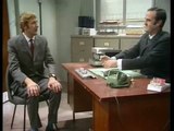 Monty Python - Silly Job Interview [sub ita]