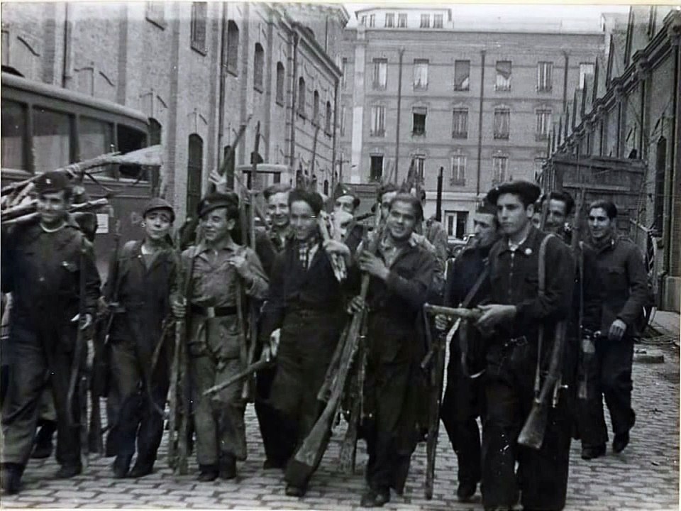 A LAS BARRICADAS  homenaje a la CNT-FAI