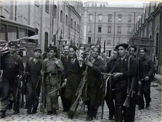 A LAS BARRICADAS  homenaje a la CNT-FAI