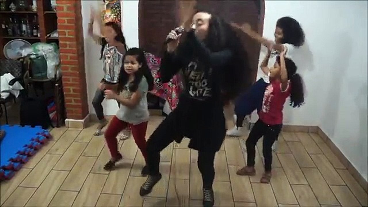 Ensaios Débora Blue- Uptown Funk ft. BM|Olhos Coloridos-Sandra de Sá|Diva-Beyoncé |Umbrella-Rihanna