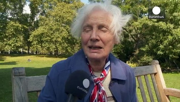 Βρετανία: Η μακροβιότερη και η δημοφιλέστερη Βασίλισσα η Ελισάβετ