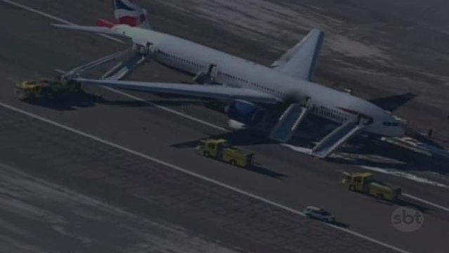 Avião pega fogo durante a decolagem nos Estados Unidos