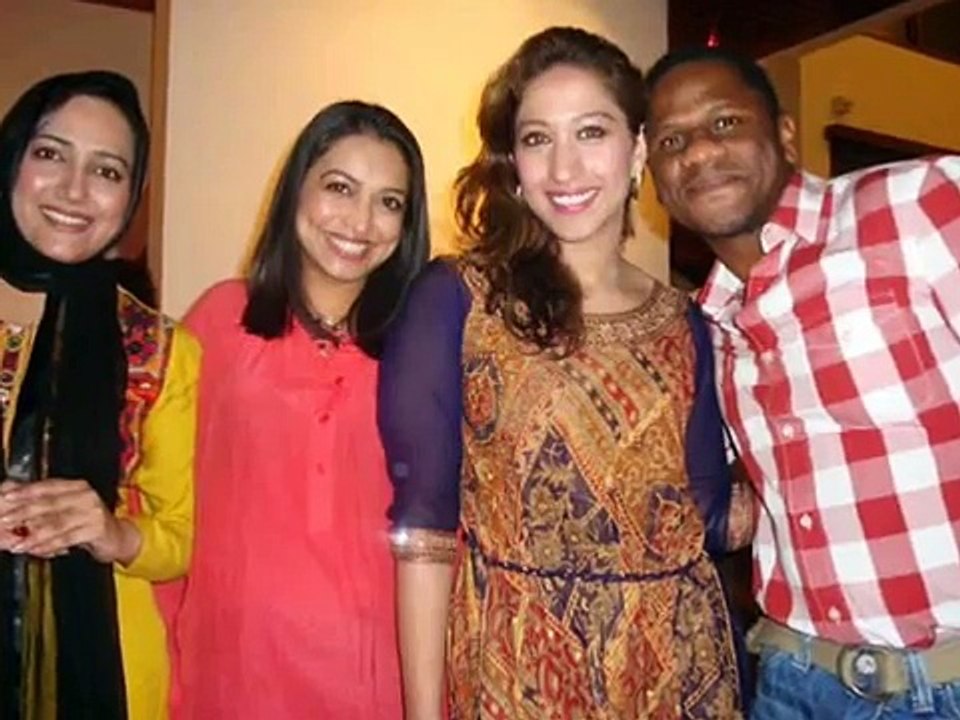 Mehar Bukhari (Sama TV) & Asma Sherazi (ARY) Caugth @ Party @ American Embassy [ Pakistan ]