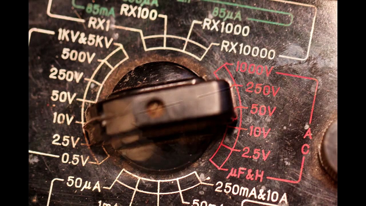 Vintage Sanwa Multimeter Model 305-ZTR with box