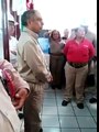 Trabajadores de PEMEX confrontan a sus jefes porque ya hay extranjeros en los Petroleos