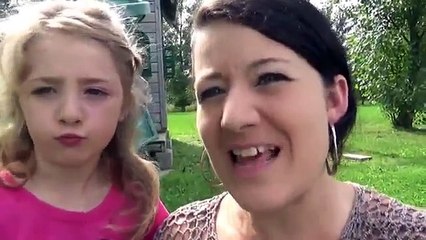 les-grands-ne-sourient-pas-(reflexion-d-une-e