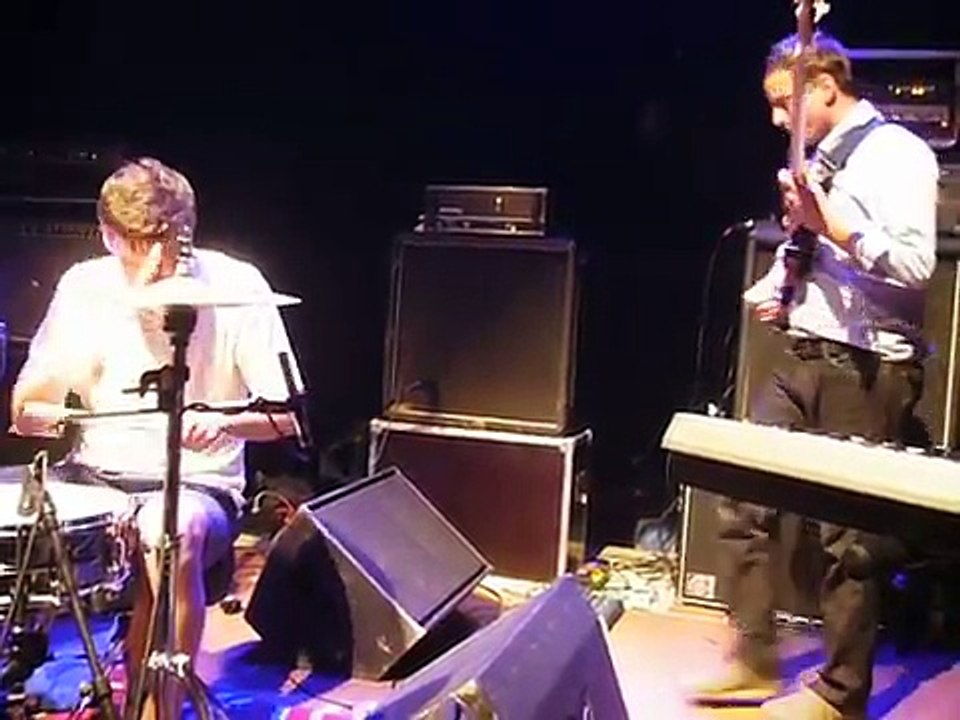 Battles - Race in (Live at Fri-Son)