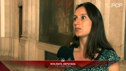 PCP apresenta projecto para reforçar a protecção na maternidade, paternidade e adopção