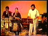 RARE!!! - Yesudas & Chitra sing 'Vizhiye Kathai Ezhuthu' - 1987 Stage Performance