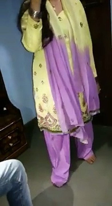 Desi Girls  dance 2015 (17)