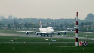 Lufthansa Boeing 747-400 [D-ABVS] powerful Take-Off