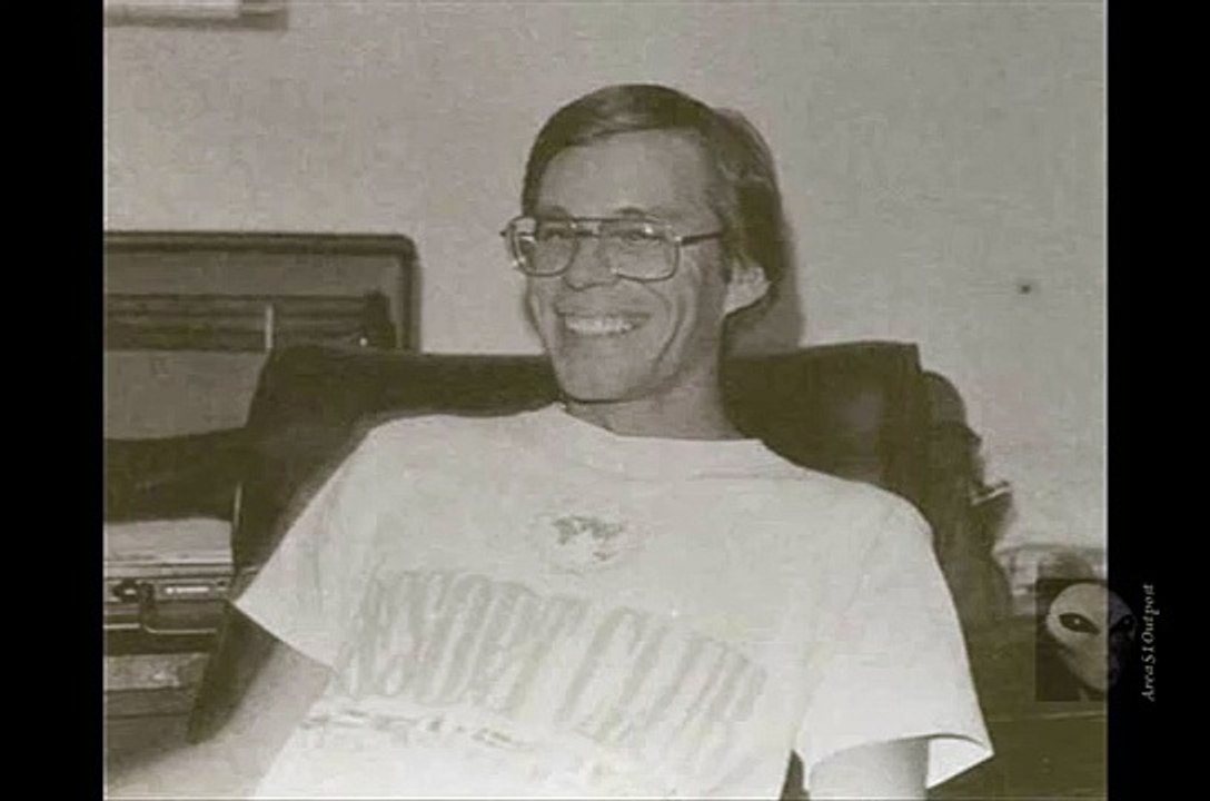 Bob Lazar and Area 51 - 4 of 20 (Top Secret UFO Conspiracy)
