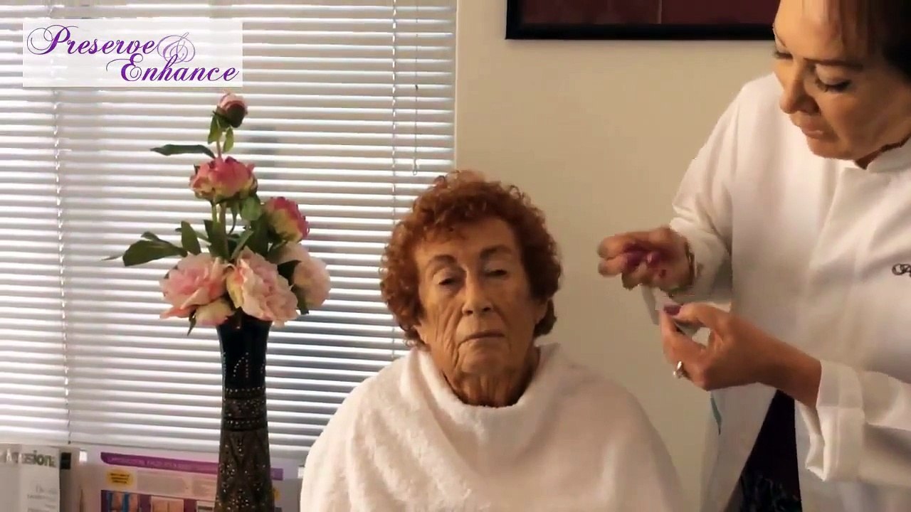 Instantly Ageless Demonstration - Stephanie MacDougall
