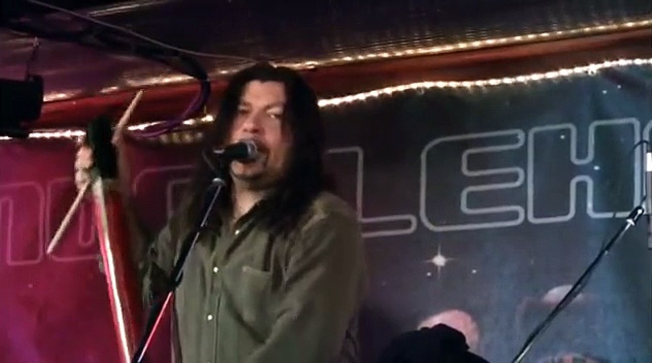 Harper - One Day - Australian Blues harmonica and didgeridoo player